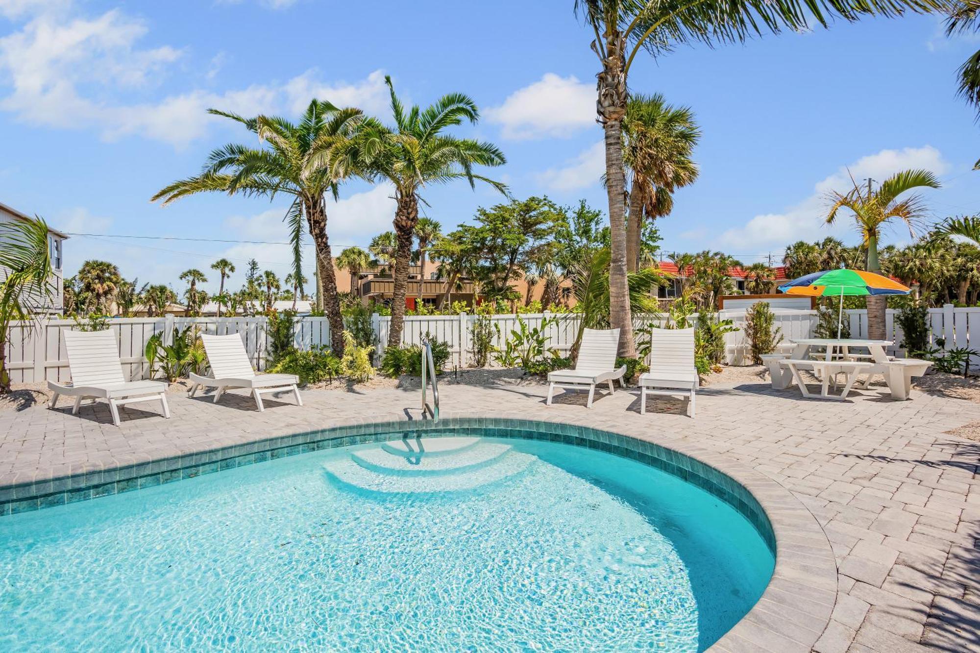 Tropical Breeze Resort サラソータ エクステリア 写真